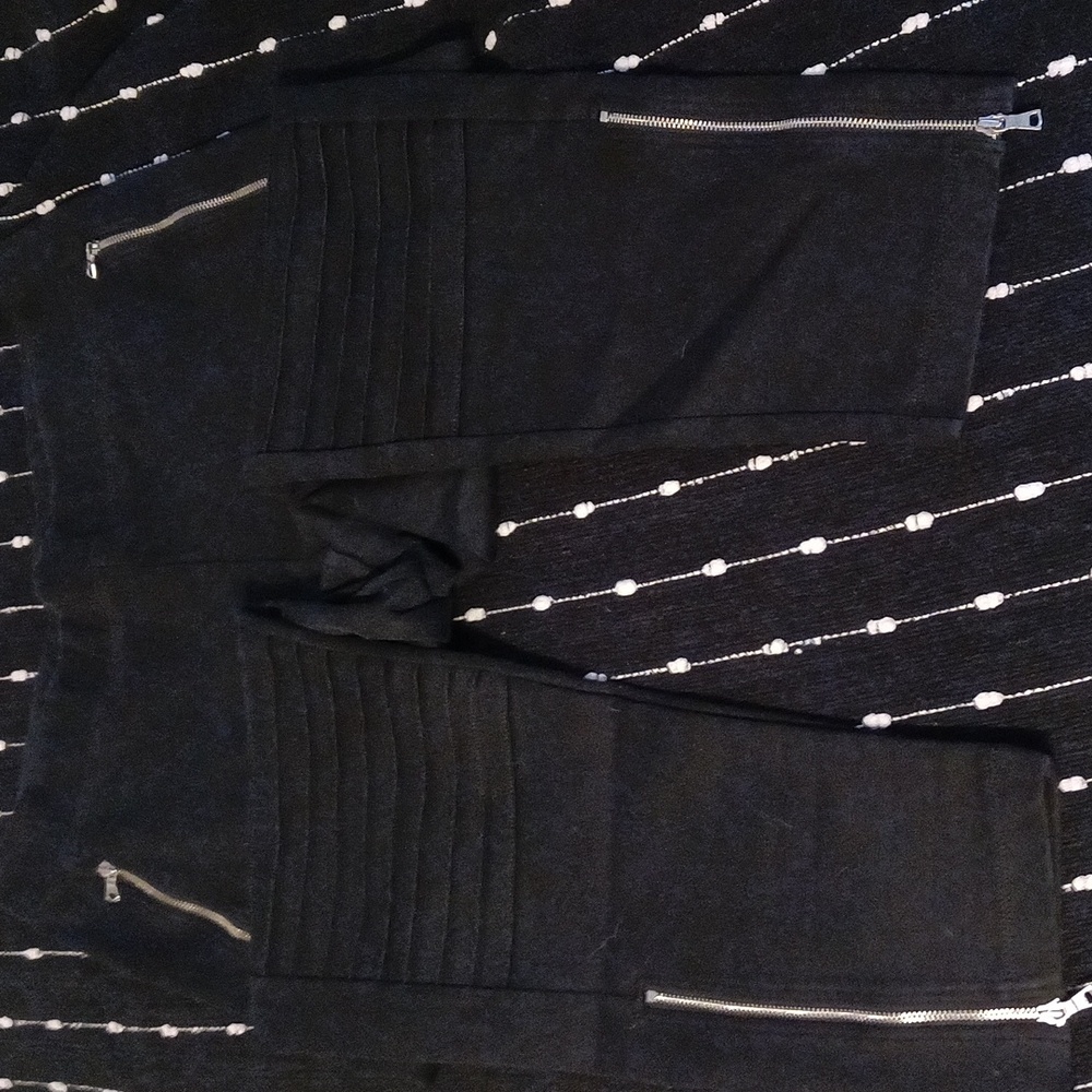 GAP Ankle Pants with Zipper Detail